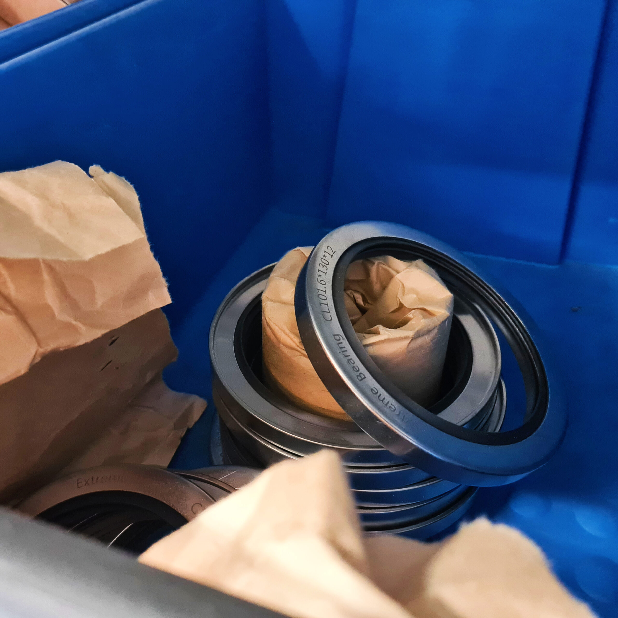 Triple lip PTFE seal in stainless steel case Easynox.eu